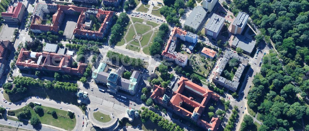 Aerial photograph Stettin / Szczecin - Blick auf das Maritime Museum an der Hakenterasse am Adam-Mickiewicz-Platz. Das Museum ist Teil des National Museum, Szczecin (Polish: Muzeum Narodowe w Szczecinie). The Szczecin Maritime Museum, part of the National Museum.