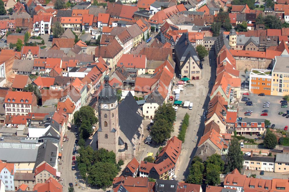 Aerial photograph Sangerhausen - Blick auf die Jacobikirche am historischen Marktplatz in Sangerhausen. Sie wurde von 1457 bis 1542 als spätgotische, dreischiffige Hallenkirche errichtet. URL: http://