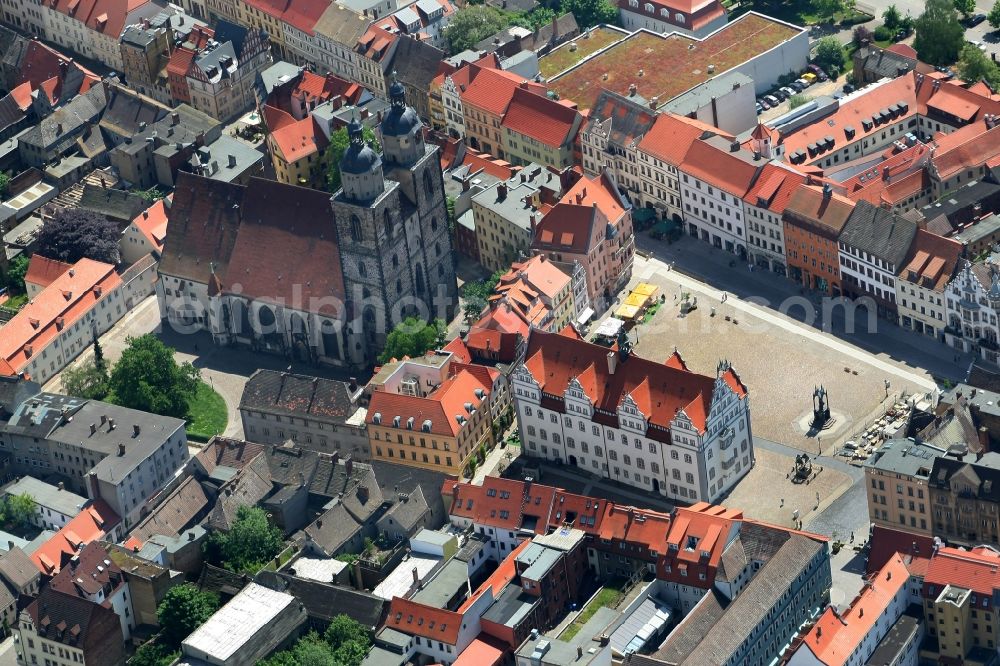 Aerial photograph Lutherstadt Wittenberg - Square with the old town hall and the St. Mary's Church in Wittenberg in Saxony-Anhalt