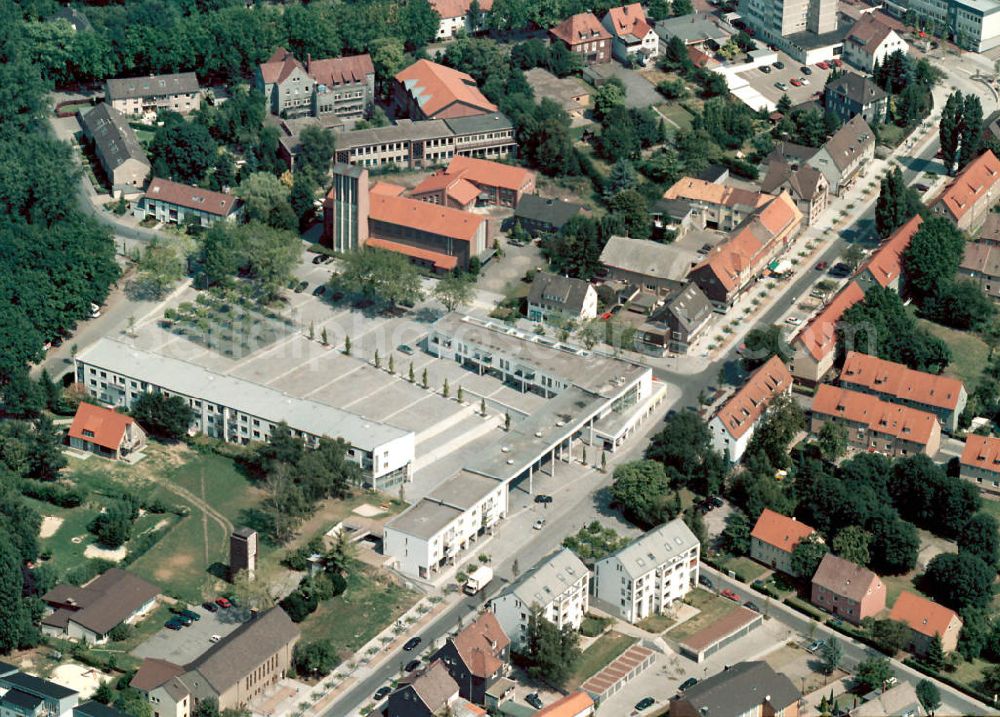 Aerial photograph Bergkamen - Blick auf die Ebertstrasse und den Marktplatz von Bergkamen. Bergkamen with market place.