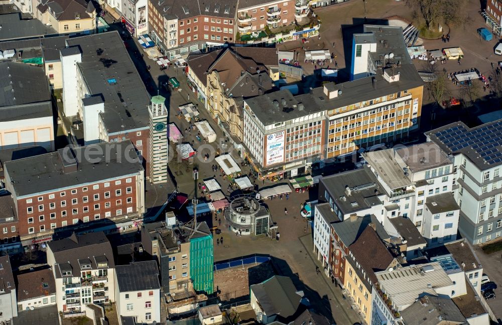 Oberhausen from the bird's eye view: Market square at the corner of Bahnhofstrasse and Steinbrinkstrasse in the center of the borough of Sterkrade in Oberhausen in the state of North Rhine-Westphalia