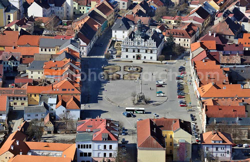 Aerial image Stribro / Mies - Der Marktplatz mit dem Sgraffiti-verzierten Rathaus und der barocken Pestsäule in der Stadt Stribro / Mies in der Region Plzensky kraj / Pilsen in Tschechien / Tschechische Republik. The market place with the townhall / city hall and the plague column in the town Stribro in the region Plzensky kraj / Pilsen in Czechia / Czech Republic.