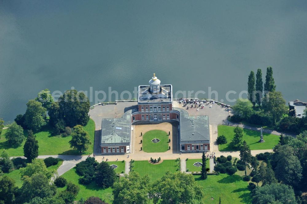 Potsdam from above - Blick auf das Marmorpalais im Potsdamer Neuen Garten am Ufer des Heiligen Sees. Erbaut von Carl von Gontard und Carl Gotthard Langhans im Auftrag Friedrich Wilhelm II., diente es ihm als Sommerresidenz. View of the Marble Palace in Potsdam Neuer Garten on the banks of the lake Heiliger See. Built by Carl von Gontard and Carl Gotthard Langhans under Frederick William II, it served as his summer residence.