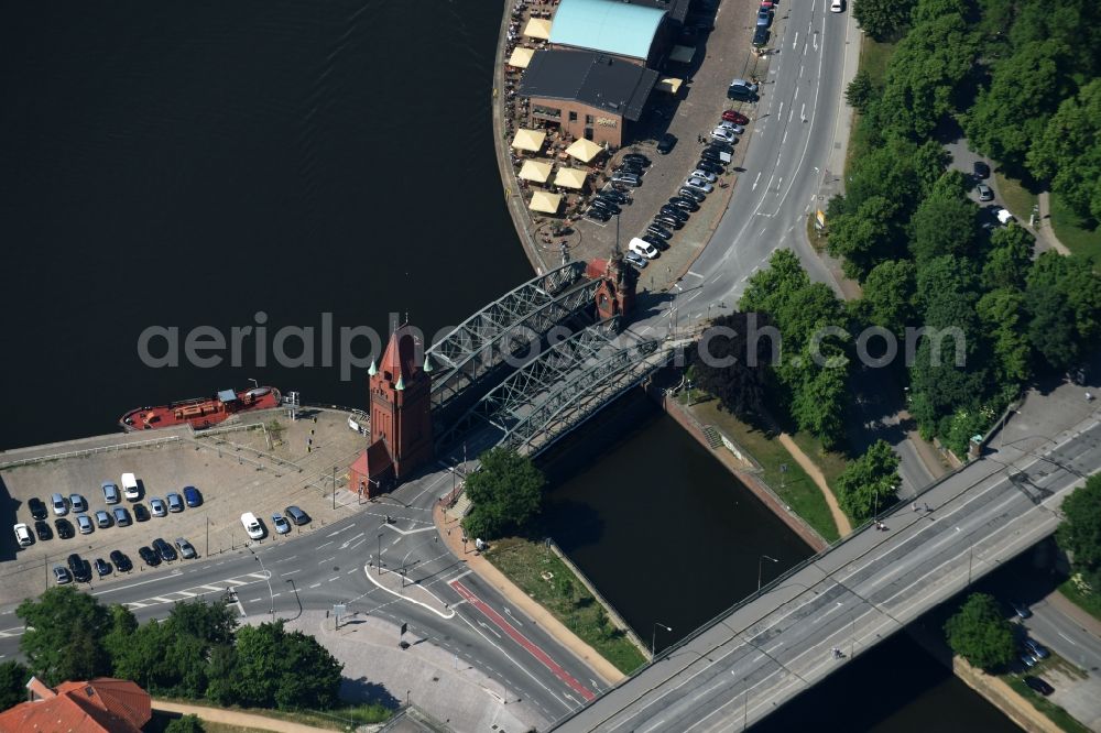 Lübeck from the bird's eye view: The Marstall bridge a lift bridge over the Elbe-Luebeck-Canal in Luebeck in the state Schleswig-Holstein