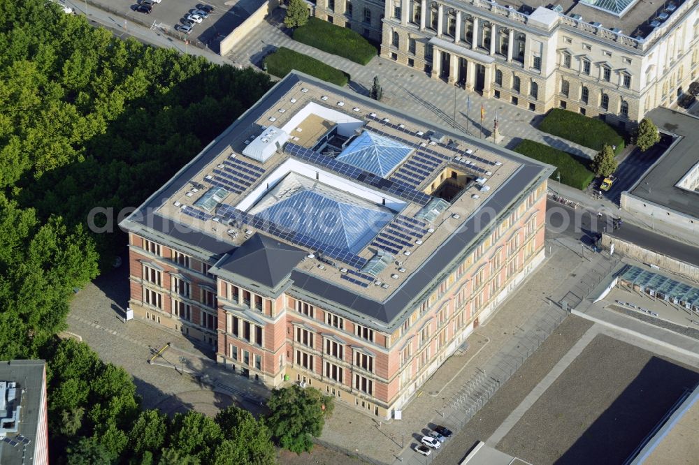 Berlin OT Kreuzberg from the bird's eye view: View of the Martin Gropius Bau in the district of Kreuzberg in Berlin