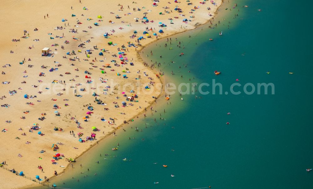 Haltern am See from above - Mass influx of bathers on the beach and the shore areas of the lake Silbersee II in the district Sythen in Haltern am See in the state North Rhine-Westphalia, Germany