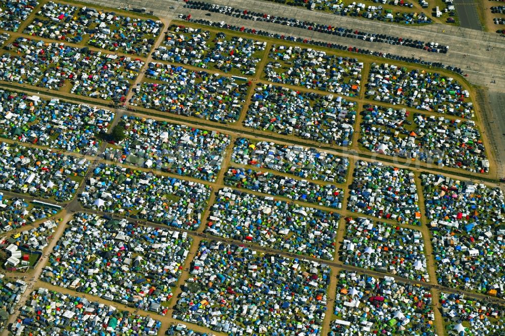 Aerial photograph Lärz - Crowd of visitors to the Fusion Festival at the airfield Laerz - Rechlin in Laerz in Mecklenburg-Vorpommern, Germany