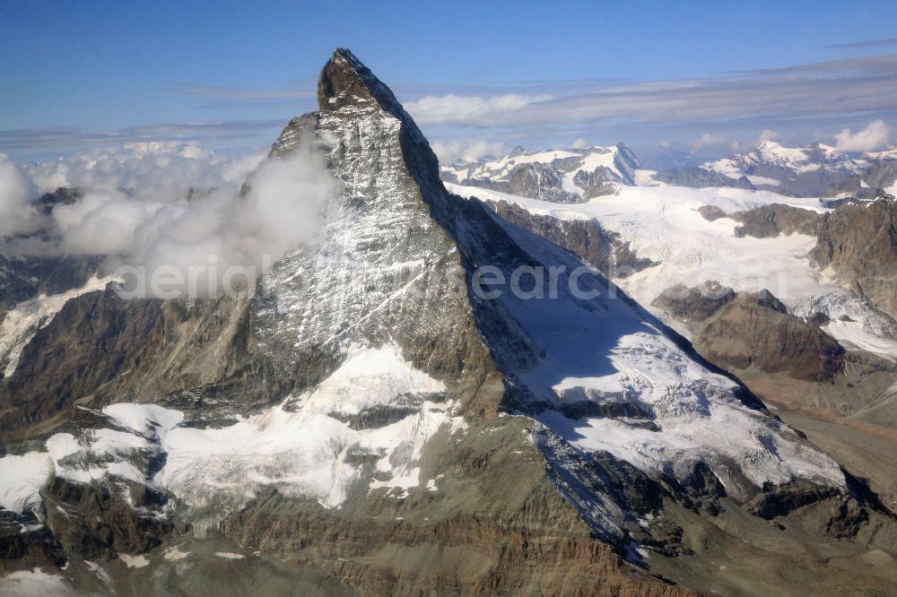 Aerial image Zermatt - Das Schweizer Wahrzeichen Matterhorn ist mit ...