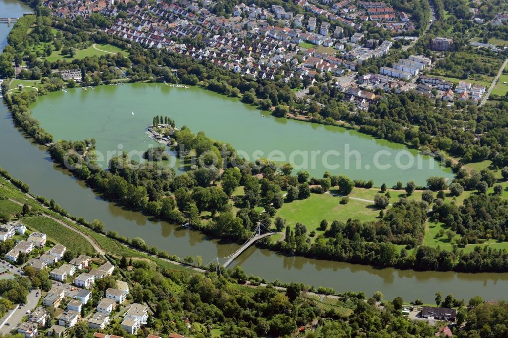 Stuttgart from the bird's eye view: Lake Max-Eyth-See in a bend of the river Neckar in Stuttgart in the state of Baden-Wuerttemberg. The artificial lake is located amidst vineyards in the West of Hofen