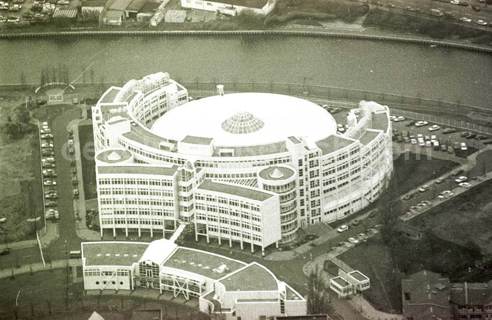 Aerial photograph Berlin- Moabit - Max Planck Institut der FU am Spreebogen