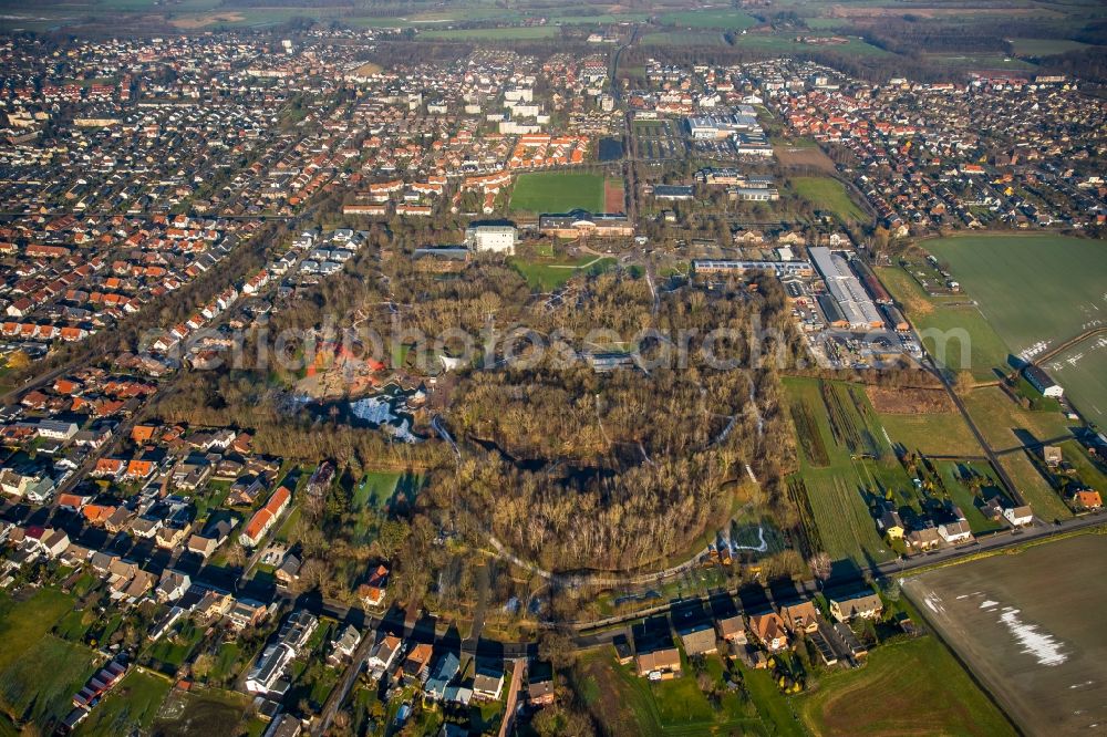 Hamm from above - View of the Maximilianpark midst a residential area in Hamm in the state North Rhine-Westphalia