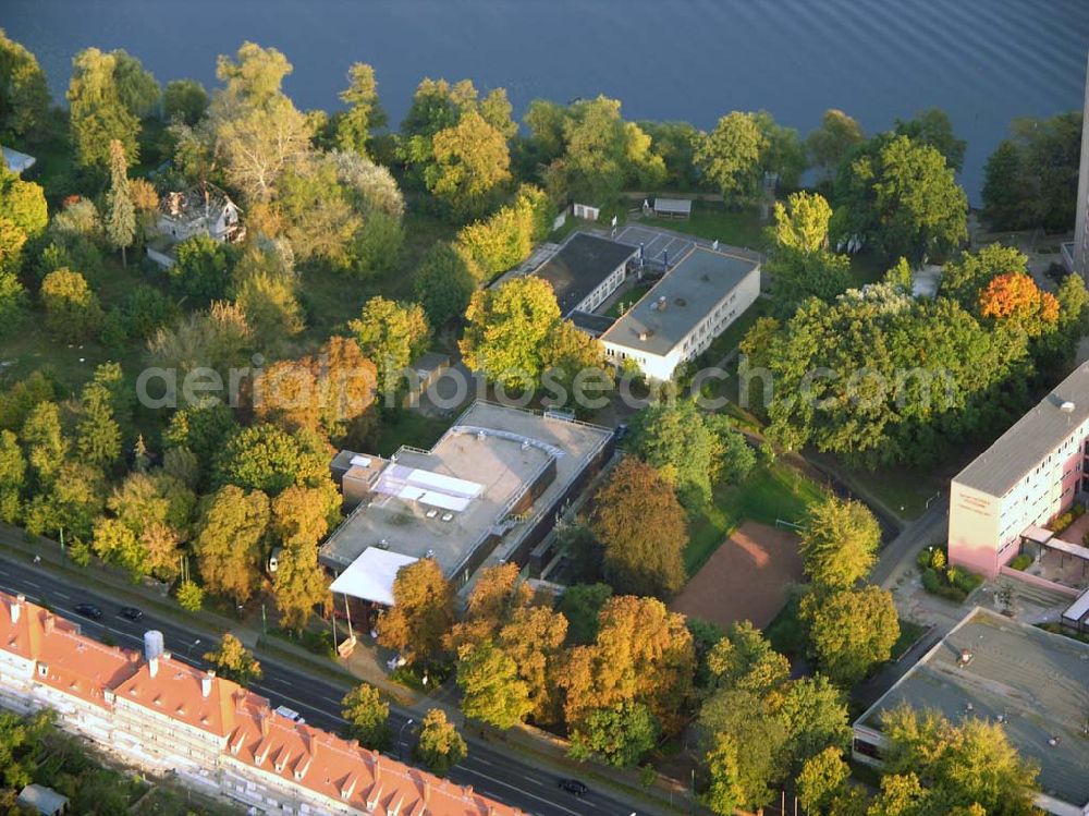 Aerial image Potsdam - 05.10.2004 Möbel Oase Potsdam in der Zeppelin Str.117a, 14471 Potsdam in Richtung Sansoussi.