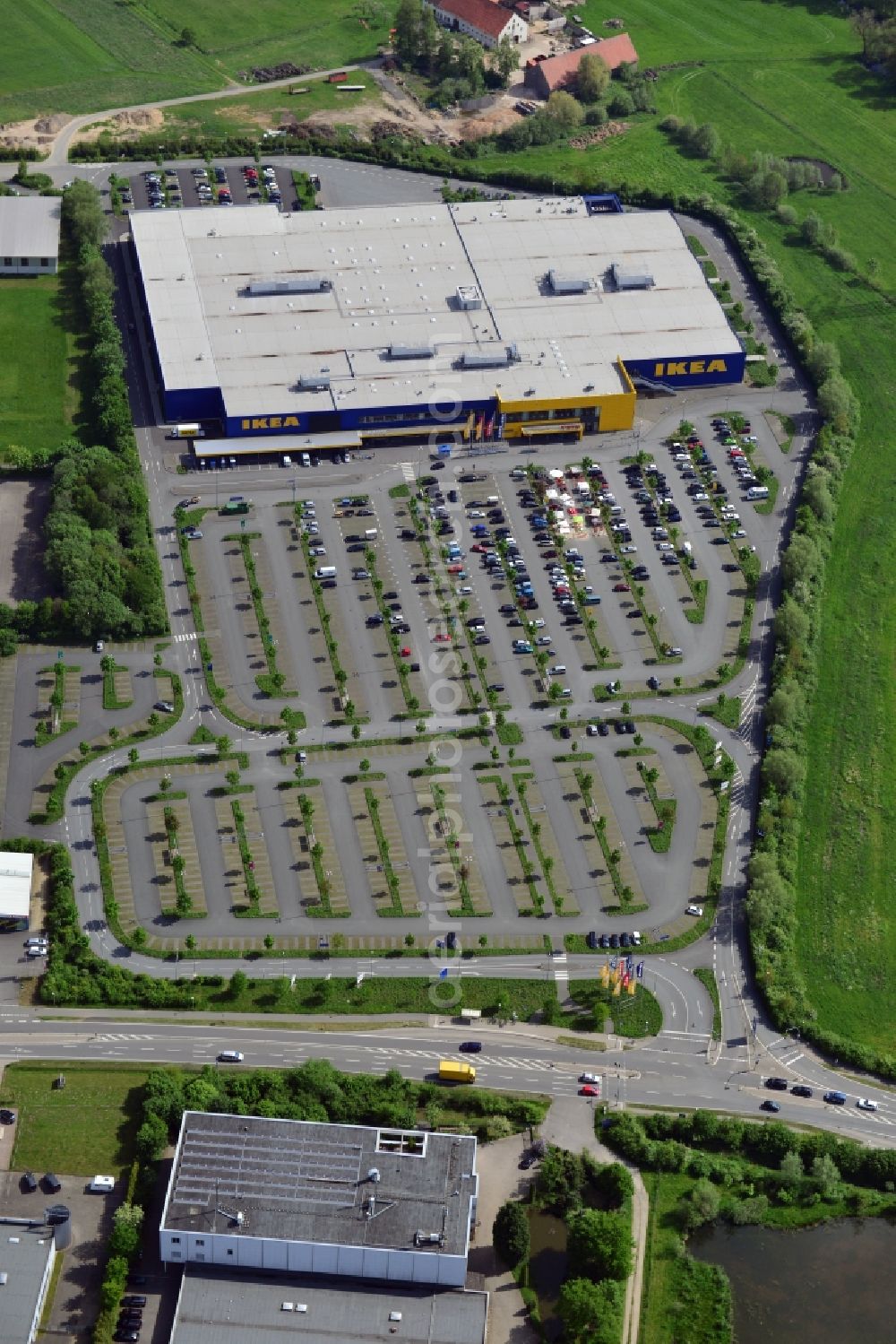 Aerial photograph Osnabrück - Building of the store - furniture market IKEA Einrichtungshaus Osnabrueck on Rheiner Landstrasse in the district Hellern in Osnabrueck in the state Lower Saxony, Germany