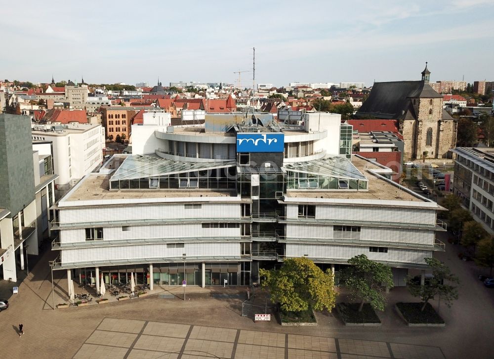 Aerial image Halle (Saale) - MDR State Broadcasting House Concert Hall Haendelhalle at the peak in Halle (Saale) in Saxony-Anhalt