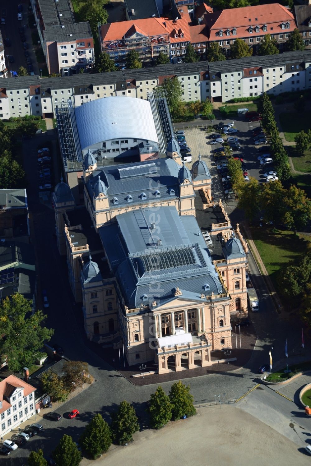 Aerial photograph Schwerin - The Mecklenburg State Theatre Schwerin in Mecklenburg-Western Pomerania