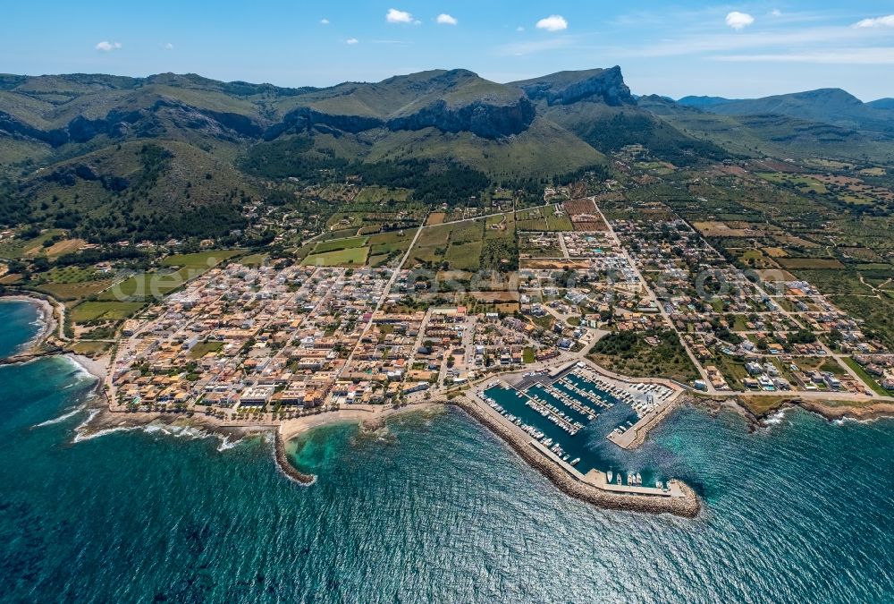 Aerial photograph Colonia de Sant Pere - Townscape on the seacoast in Colonia de Sant Pere in Balearic island of Mallorca, Spain