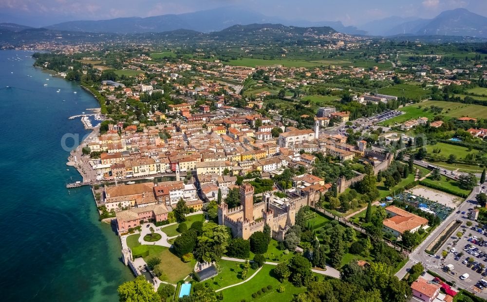 Aerial photograph Lazise - Townscape on the seacoast of the Lake Garda in Lazise in Veneto, Italy