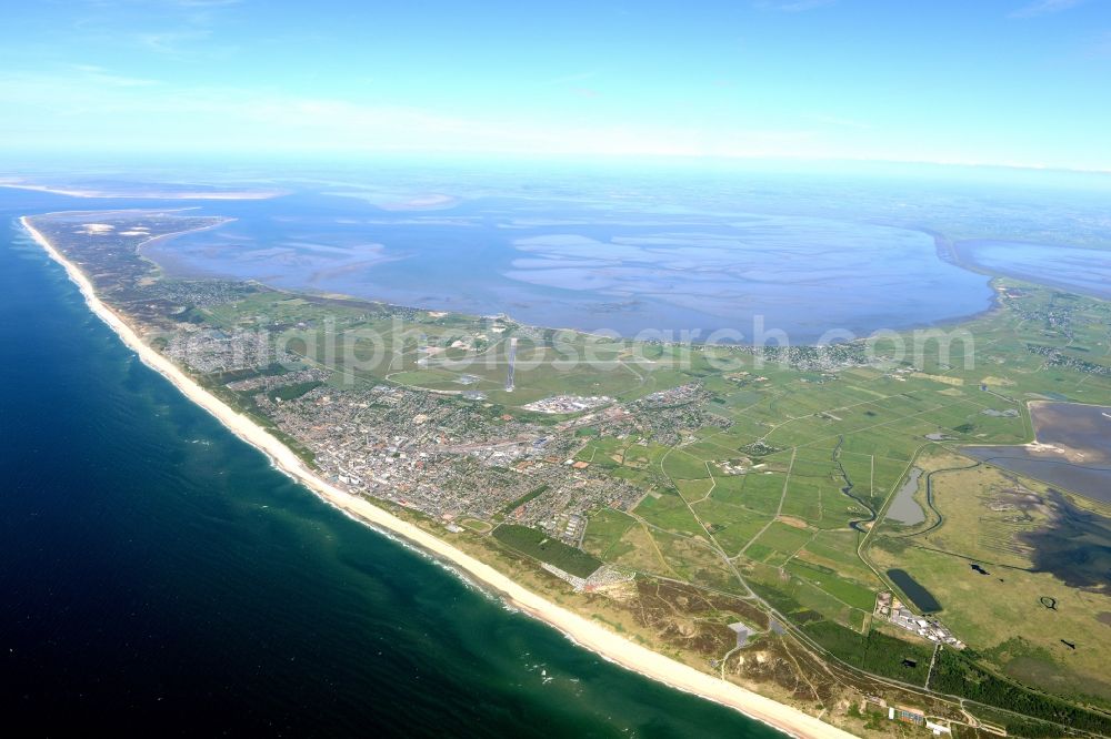 Westerland from the bird's eye view: Townscape on the seacoast of Island Sylt in Westerland in the state Schleswig-Holstein