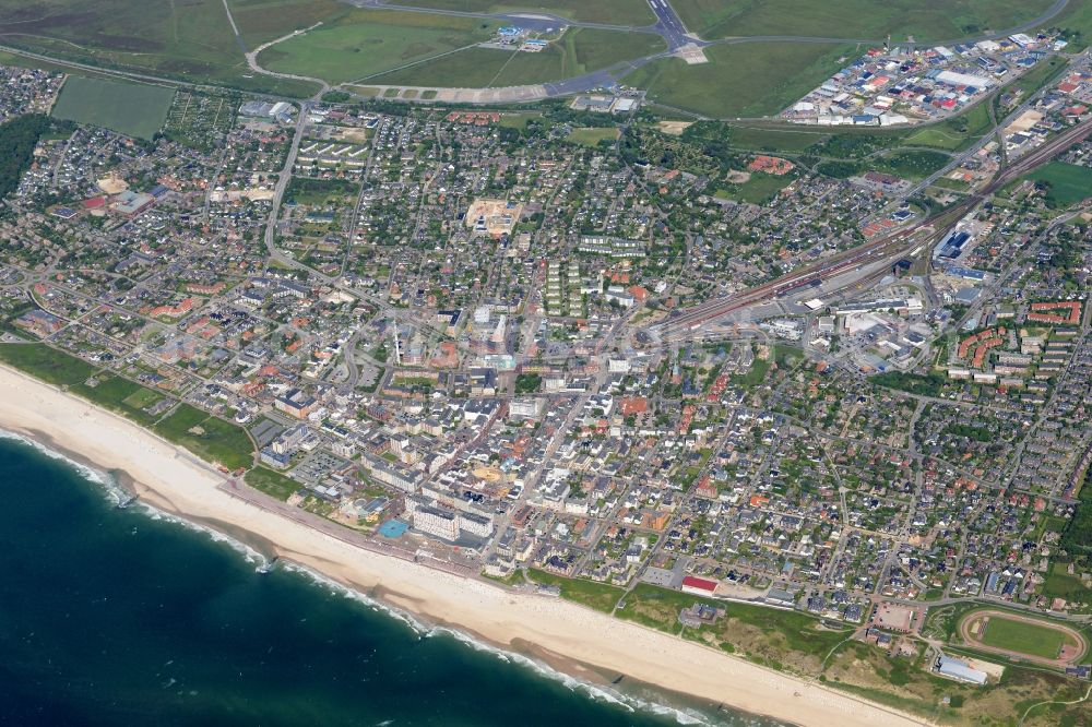 Aerial image Westerland - Townscape on the seacoast of Island Sylt in Westerland in the state Schleswig-Holstein