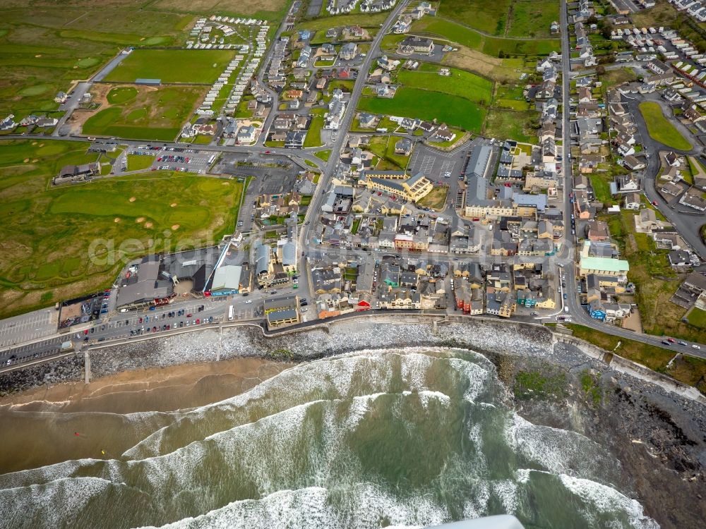 Lahinch from the bird's eye view: Townscape on the seacoast of North Atlantic Ocean in Lahinch in Clare, Ireland