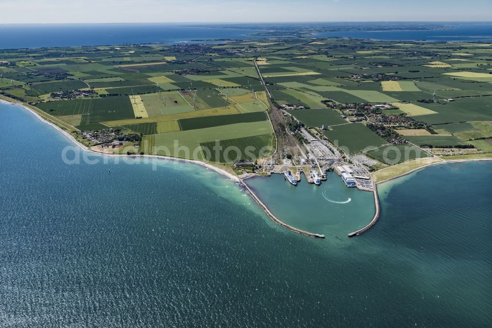 Fehmarn from the bird's eye view: Townscape on the seacoast of Nordsee- Insel Fehmarn near Puttgarden in the state Schleswig-Holstein