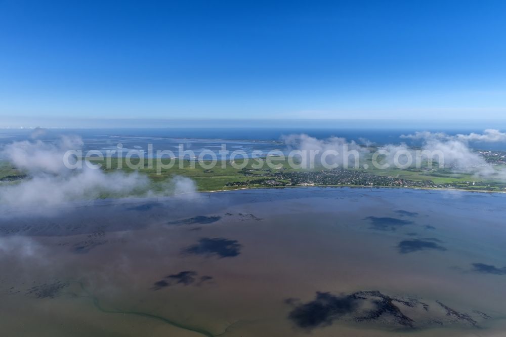 Sylt-Ost from above - Townscape on the seacoast of North Sea in Keitum in the state Schleswig-Holstein