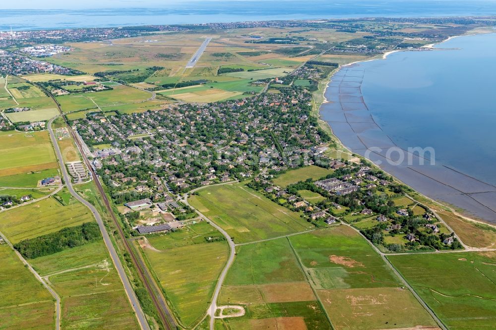 Aerial image Sylt-Ost - Townscape on the seacoast of North Sea in Keitum in the state Schleswig-Holstein