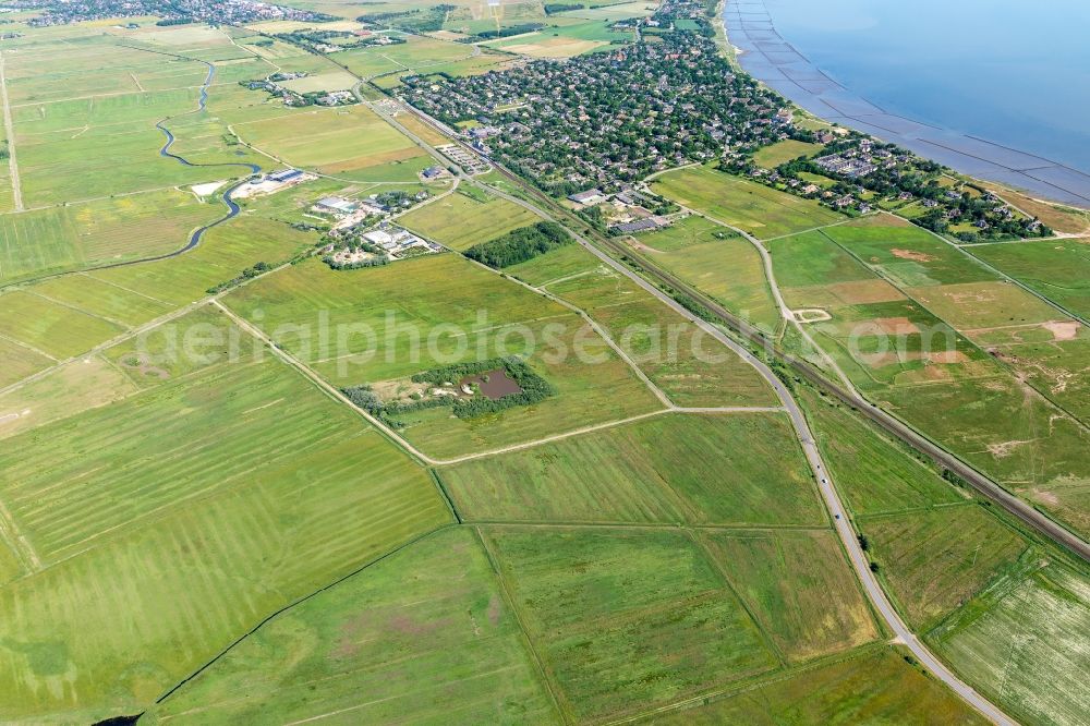 Sylt-Ost from above - Townscape on the seacoast of North Sea in Keitum in the state Schleswig-Holstein