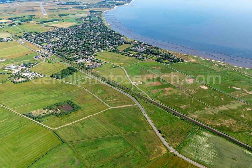 Sylt-Ost from the bird's eye view: Townscape on the seacoast of North Sea in Keitum in the state Schleswig-Holstein