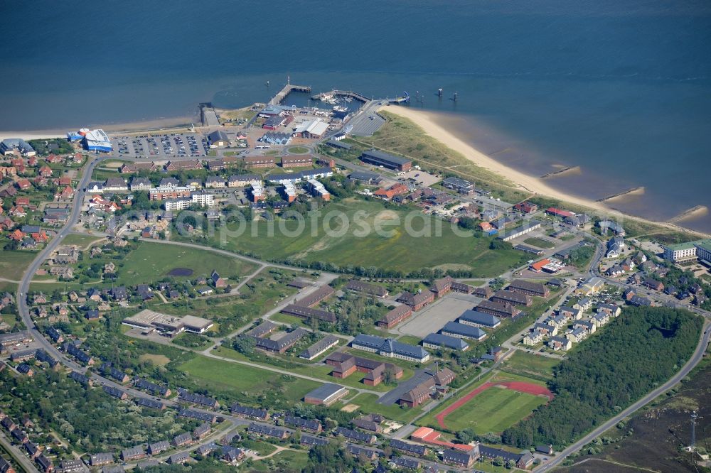 List from the bird's eye view: Townscape on the seacoast of of North Sea in List on Sylt in the state Schleswig-Holstein