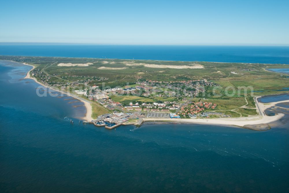 Aerial image List - Townscape on the seacoast of of North Sea in List on Sylt in the state Schleswig-Holstein