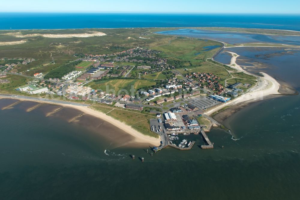 Aerial image List - Townscape on the seacoast of of North Sea in List on Sylt in the state Schleswig-Holstein