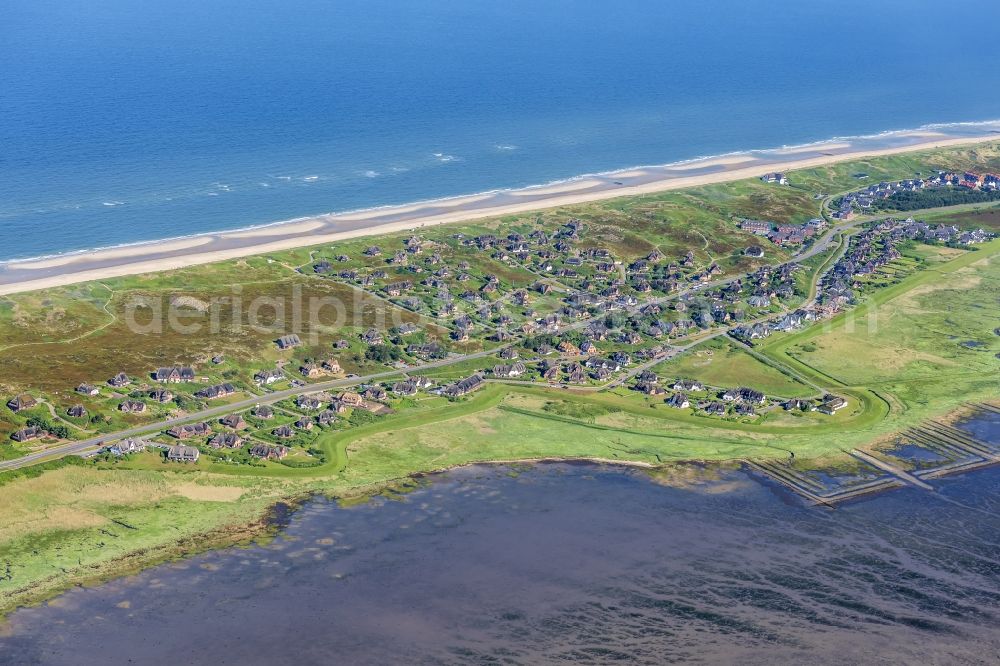 Sylt from the bird's eye view: Townscape on the seacoast of North Sea in Rantum (Sylt) in the state Schleswig-Holstein