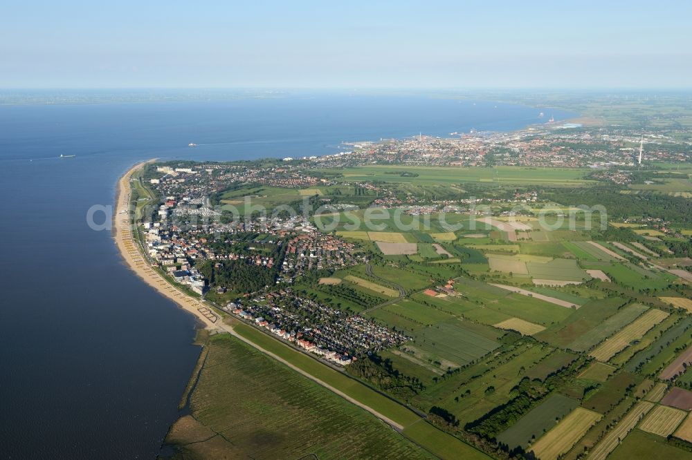 Aerial photograph Sahlenburg - Townscape on the seacoast of North Sea in Sahlenburg in the state Lower Saxony