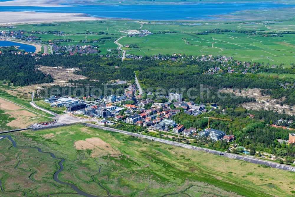 Sankt Peter-Ording from above - Townscape on the seacoast of North Sea in Sankt Peter-Ording in the state Schleswig-Holstein