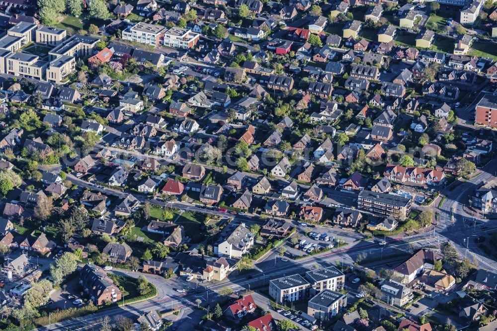 Sylt from the bird's eye view: Townscape on the seacoast of North Sea island sylt in Westerland in the state Schleswig-Holstein, Germany