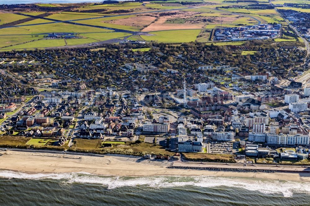 Sylt from the bird's eye view: Townscape on the seacoast of North Sea island sylt in Westerland in the state Schleswig-Holstein, Germany