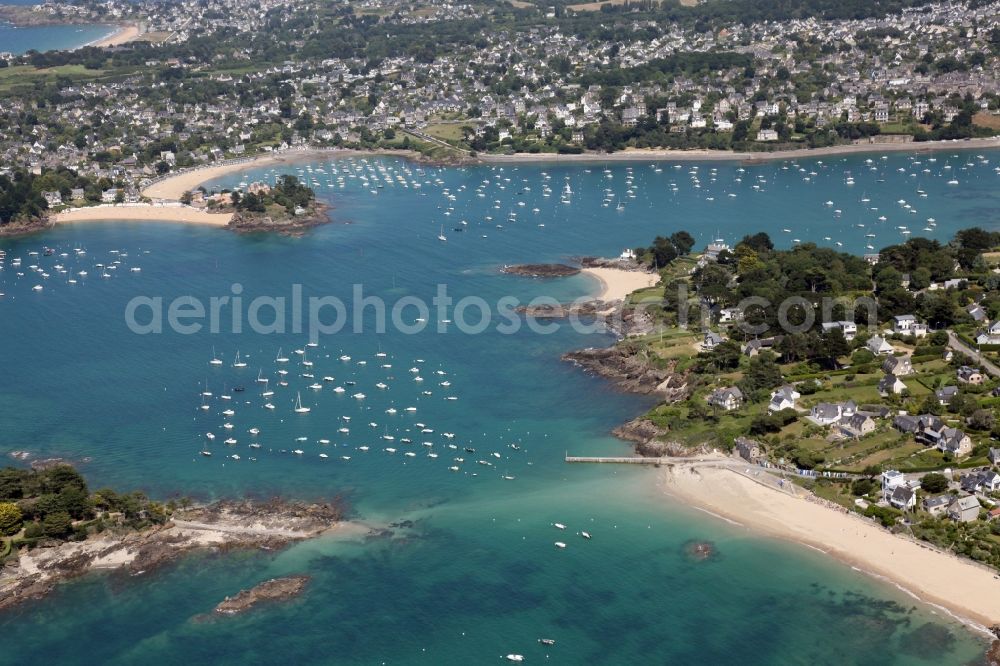 Aerial photograph Lancieux - Townscape on the seacoast in the district L' Islet in Lancieux in Brittany, France