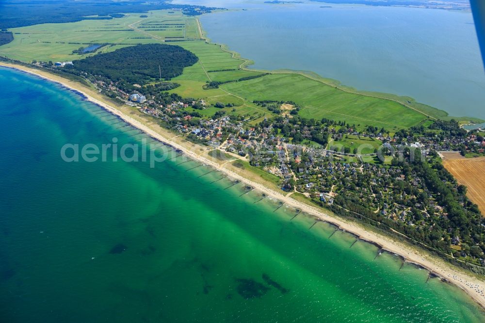 Aerial image Ahrenshoop - Townscape on the seacoast of of Baltic Sea in Ahrenshoop in the state Mecklenburg - Western Pomerania, Germany