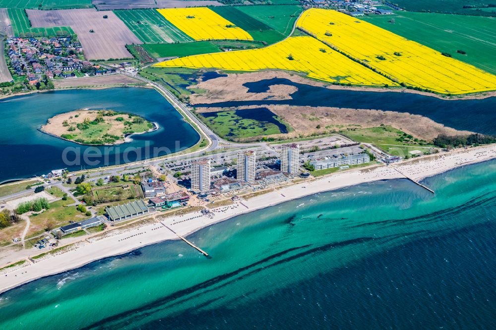 Aerial photograph Fehmarn - Townscape on the seacoast of Baltic Sea in Burg auf Fehmarn in the state Schleswig-Holstein