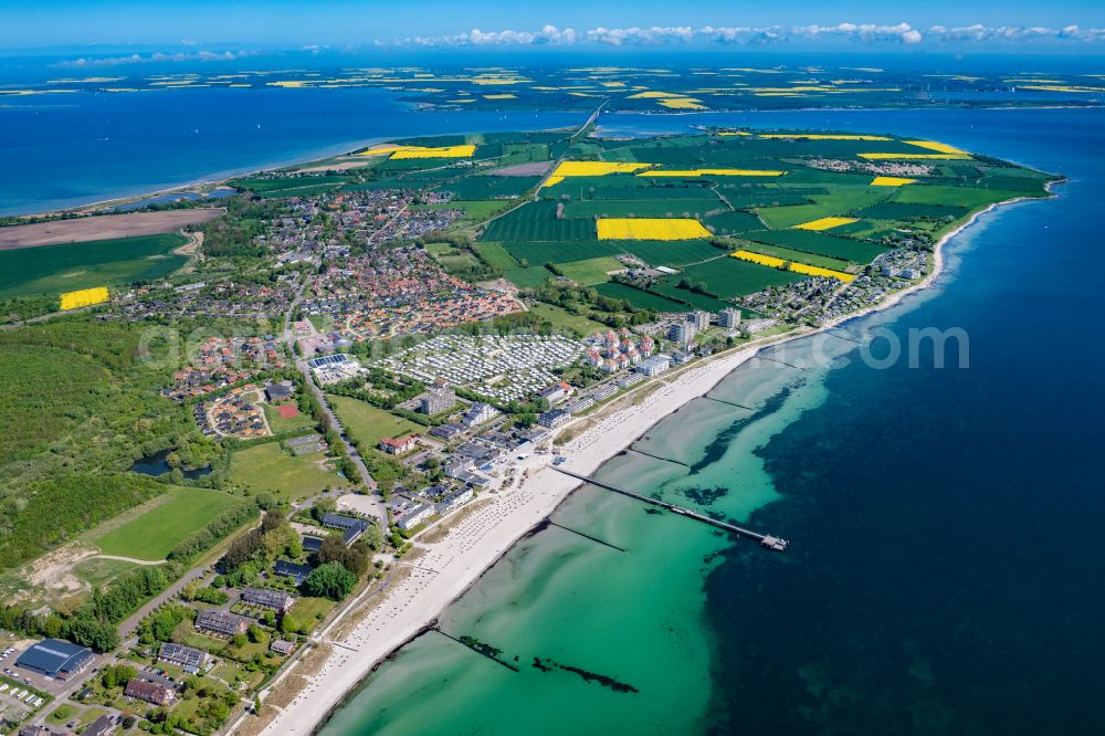 Aerial photograph Großenbrode - Townscape on the seacoast of Baltic Sea in Grossenbrode in the state Schleswig-Holstein