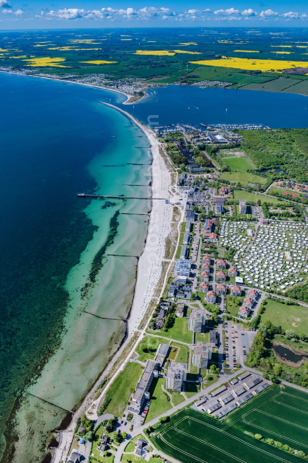 Aerial photograph Großenbrode - Townscape on the seacoast of Baltic Sea in Grossenbrode in the state Schleswig-Holstein