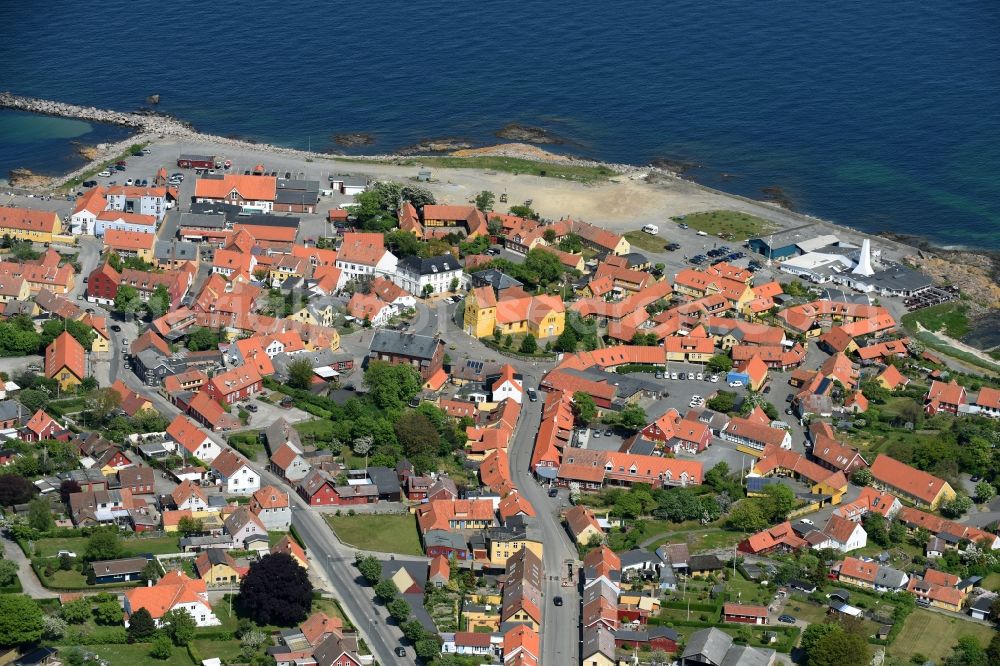 Aerial photograph Allinge - Townscape on the seacoast of Baltic Sea on Bornholm Island in Allinge in Region Hovedstaden, Denmark