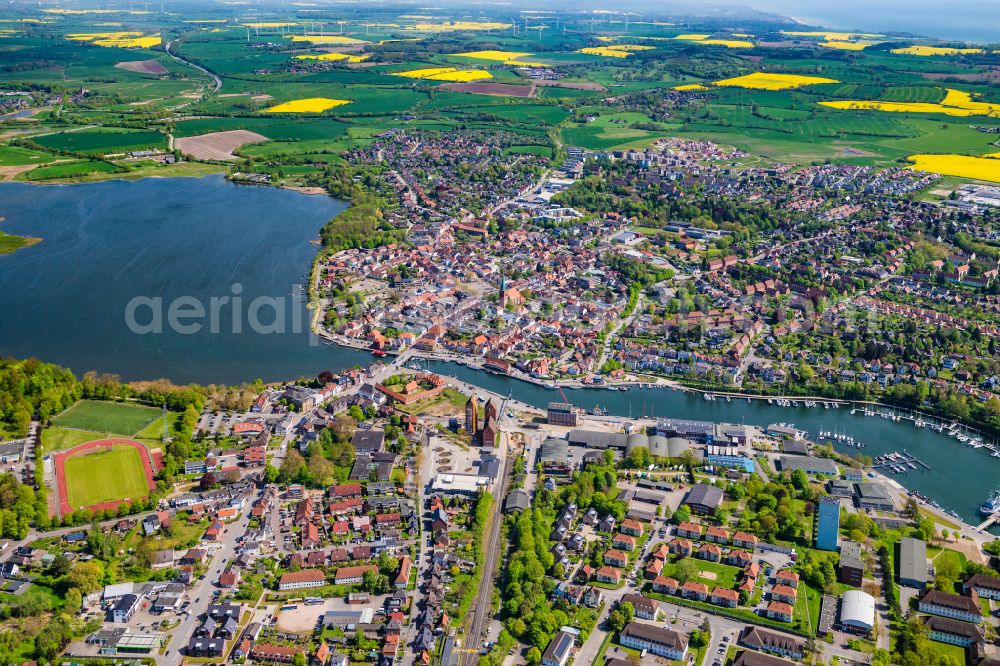 Aerial image Neustadt in Holstein - Townscape on the seacoast of Baltic Sea in Neustadt in Holstein in the state Schleswig-Holstein