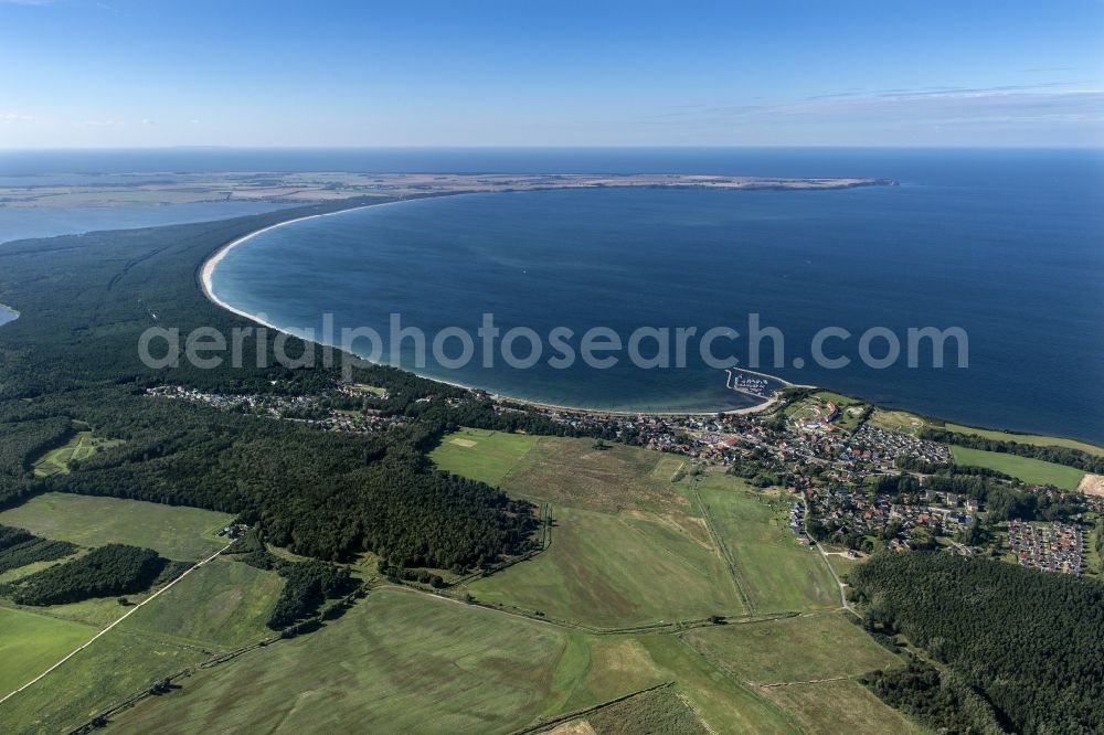 Aerial photograph Glowe - Townscape on the seacoast of baltic sea Ruegen in Glowe in the state Mecklenburg - Western Pomerania