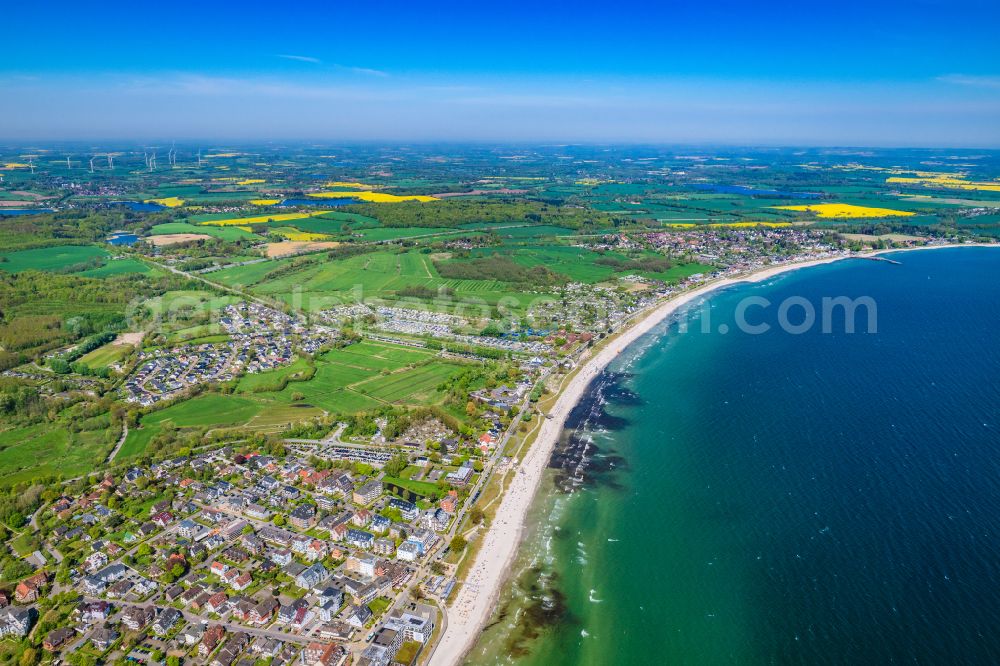 Aerial image Scharbeutz - Townscape on the seacoast of Baltic Sea in Scharbeutz in the state Schleswig-Holstein