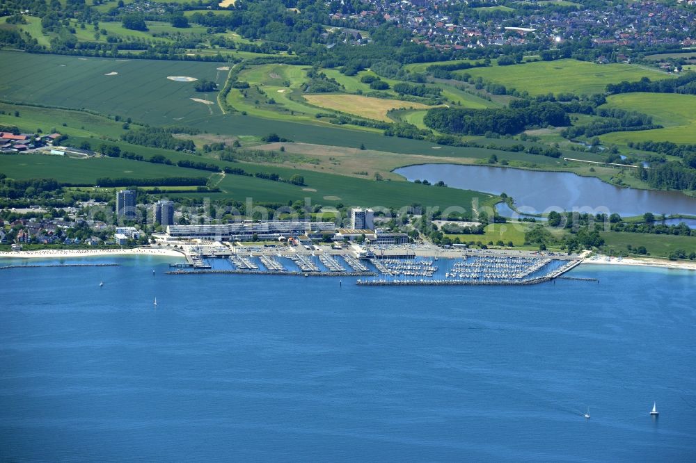 Aerial photograph Strande - Townscape on the seacoast of Baltic Sea in Strande in the state Schleswig-Holstein