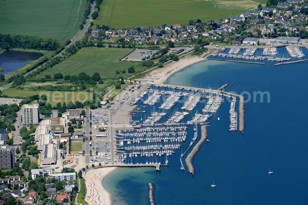 Aerial photograph Strande - Townscape on the seacoast of Baltic Sea in Strande in the state Schleswig-Holstein