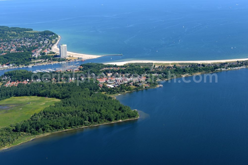 Travemünde from the bird's eye view: Townscape on the seacoast of Baltic Sea in Travemuende in the state Schleswig-Holstein