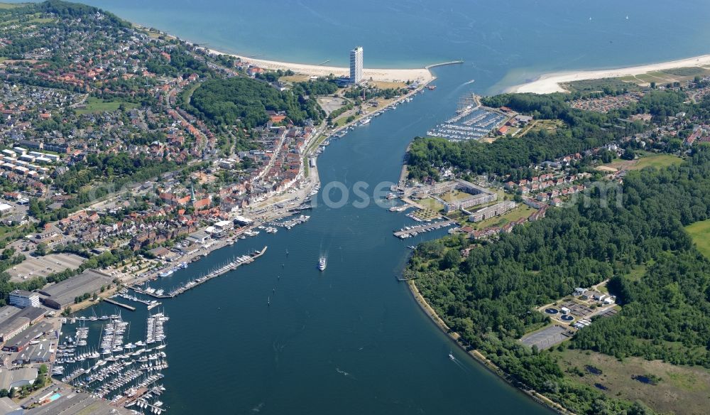 Travemünde from the bird's eye view: Townscape on the seacoast of Baltic Sea in Travemuende in the state Schleswig-Holstein